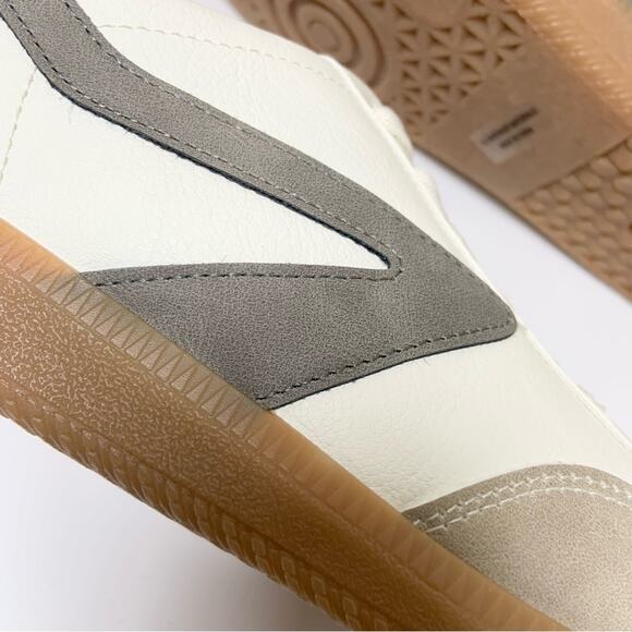 Dolce Vita Quantum Grey White Sneakers Size 8 Shoes NEW - Picture 4 of 14